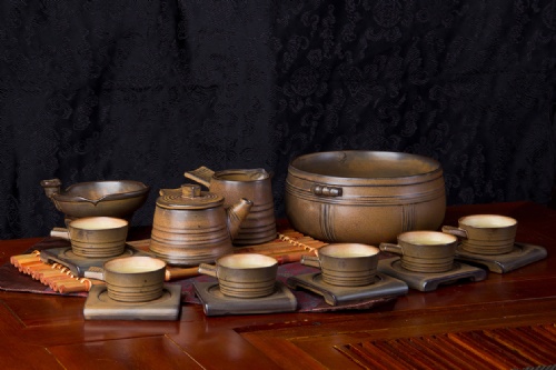 陶器茶具与瓷器茶具的区别