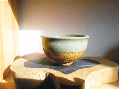 青花瓷大老碗：黄土坯的布碗